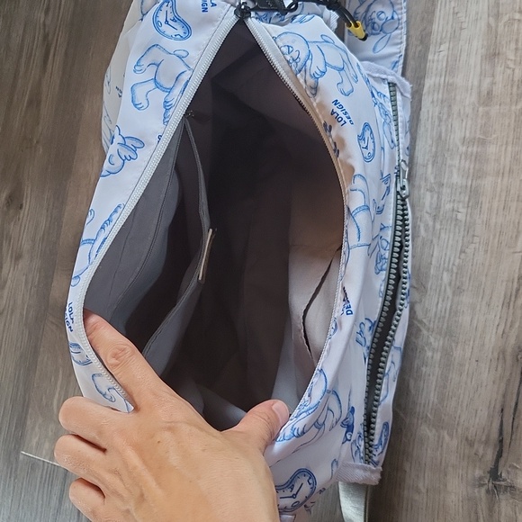 Bag l Asian mall brand l Lola l blue pattern l bag l travel over night bag - Picture 10 of 14